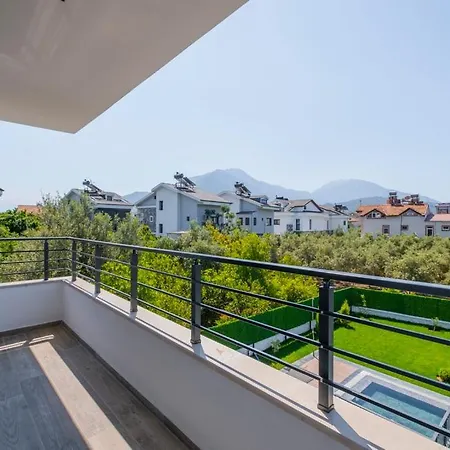 Havuzlu Sitede Luks Tatil Evi - Zeybek Apart 2 Apartamento Fethiye